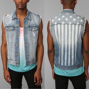UO Cloth Standard Cloth USA Flag Print Vest